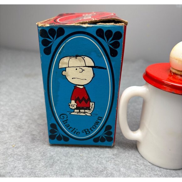 Vintage Avon Flying Ace Snoopy Mug & Soap Set 1969 - Picture 5 of 10